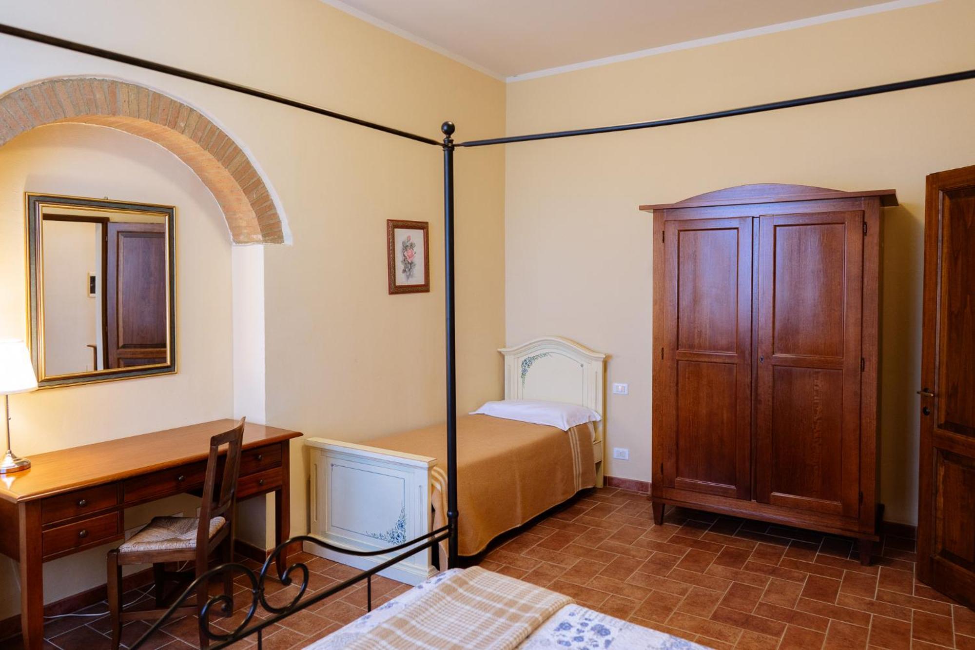 Villa Le Beringhe - Wine Pool & Relax Colle Val D'Elsa Exterior photo